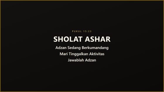 2. Adzan berkumandang
